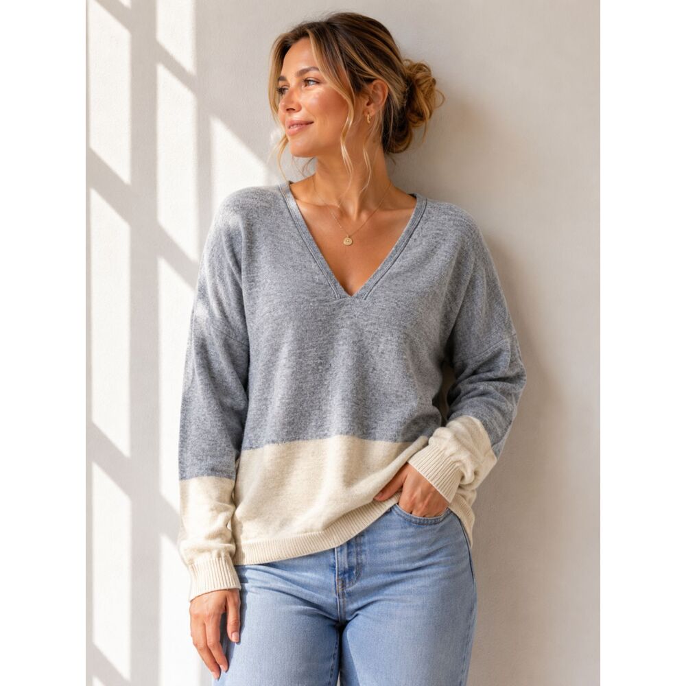 FatFace Blue Colorblock V-Neck Lightweight Sweater Women’s Size 4 Small